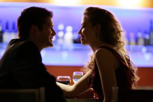 Coisas que uma mulher repara num homem no 1º encontro! Tem atenção se queres provocar boa impressão…