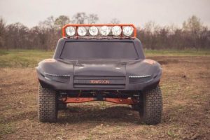 O maior carro telecomandado do mundo. Simplesmente brutal! O maior carro telecomandado do mundo. Simplesmente brutal!